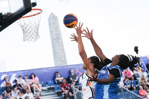 June 6, 2026, Warsaw, Masovian Voivodeship, Poland: Germany s AMA DEGBEON (25) and Azerbaijan s BRIANNA FRASER (34) in action during a FIBA 3x3 Basketball World Cup women s quarter-final game between Germany and Azerbaijan in Warsaw, Poland. Warsaw Poland - ZUMAk204 20260606_zip_k204_075 Copyright: xRomanxKozielx