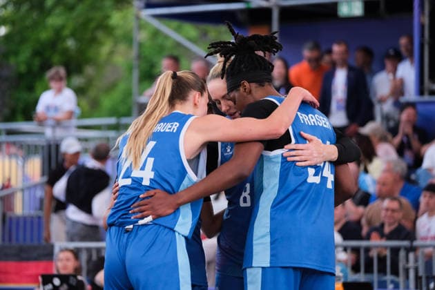 June 6, 2026, Warsaw, Masovian Voivodeship, Poland: Azerbaijan s ALEXANDRA MOLLENHAUER (24), ARICA CARTER (23), BRIANNA FRASER (34), and DINA ULYANOVA (8) huddle in victory at the end of a FIBA 3x3 Basketball World Cup women s quarter-final game between Germany and Azerbaijan in Warsaw, Poland. Warsaw Poland - ZUMAk204 20260606_zip_k204_083 Copyright: xRomanxKozielx