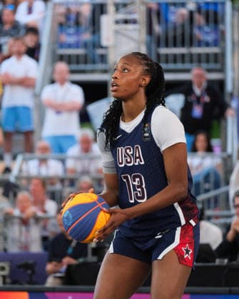 June 6, 2026, Warsaw, Masovian Voivodeship, Poland: USA s JOYCE EDWARDS (13) takes a free throw during a FIBA 3x3 Basketball World Cup women s quarter-final game between France and USA in Warsaw, Poland. Basketball 2026: FIBA 3x3 World Cup Women s Quarterfinal: United States 18:16 France  - ZUMAk204 20260606_zip_k204_095 Copyright: xRomanxKozielx