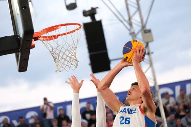 June 6, 2026, Warsaw, Masovian Voivodeship, Poland: France s JULES RAMBAUT (26) in action during a FIBA 3x3 Basketball World Cup men s quarter-final game between France and USA in Warsaw, Poland. Basketball 2026: FIBA 3x3 World Cup Men s Quarterfinal: France 14:11 United States  - ZUMAk204 20260606_zip_k204_129 Copyright: xRomanxKozielx