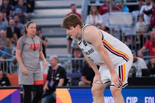 June 6, 2026, Warsaw, Masovian Voivodeship, Poland: Germany s NIKLAS KROPP (5) at the free throw line during a FIBA 3x3 Basketball World Cup men s quarter-final game between Germany and Austria in Warsaw, Poland. Warsaw Poland - ZUMAk204 20260606_zip_k204_115 Copyright: xRomanxKozielx