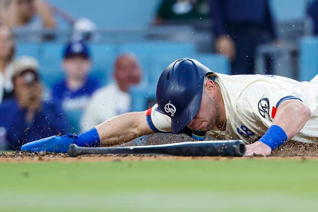 MLB, Baseball Herren, USA - Los Angeles Dodgers vs Anaheim Angels epaselect epa13021437 Dodgers catcher Dalton Rushing slides home during the first inning of an MLB game between the Los Angeles Dodgers and the Anaheim Angels at Uniqlo Field in Dodger Stadium in Los Angeles, California, USA, 06 June 2026. LOS ANGELES CALIFORNIA UNITED STATES  Copyright: xCHRISxTORRESx