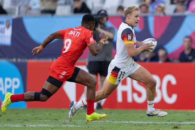 Germany Kenya, SVNS Rugby World Championship Wolfram Hacker Germany, 17 is followed by Samuel Mosiori Asati Kenya, 9 Semi-final for 9th place between Germany and Kenya Third tournament of the SVNS World Championship, Sevens Rugby World Cup from June 5 to 7, 2026 in Bordeaux France Day 2, June 6, 2026 , Bordeaux Region Nouvelle Aquitaine France Stade Atlantique