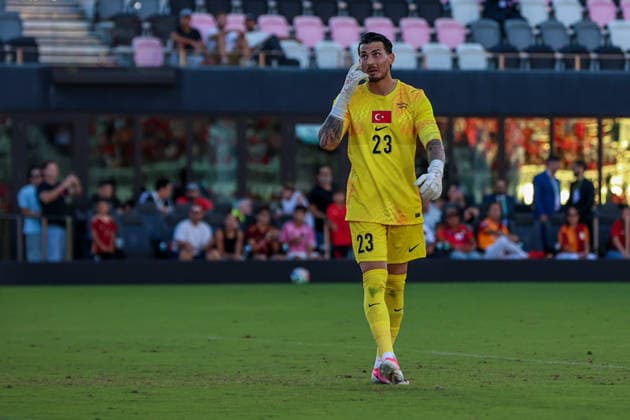 FORT LAUDERDALE, FL - JUNE 06: Turkey goalkeeper UÄüurcan Ã‡akÄ±r (23) looks on during the International Friendly, Länderspiel, Nationalmannschaft game between Turkey and Venezuela at Inter Miami CF Stadium on June 6, 2026 in Fort Lauderdale,Florida.(Photo by Chris Arjoon Icon Sportswire) SOCCER: JUN 06 Turkey vs Venezuela EDITORIAL USE ONLY Icon2606060010067