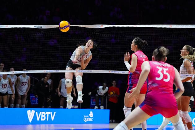 2026 Women s Volleyball Nations League - Quebec City - Day4 Kiera Van Ryk 3 of Canada competes during the 2026 Women s Volleyball Nations League match between France and Canada at Videotron Centre in Quebec City, Canada, on June 6, 2026. Quebec City Quebec Canada  Copyright: xYuanxTianx originalFilename:tian-2026wome260606_np2bU.jpg