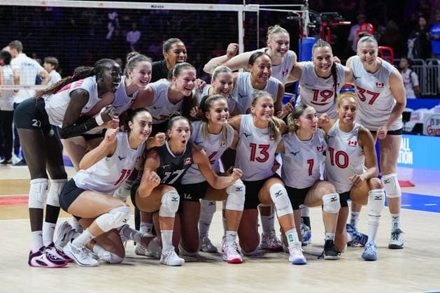 2026 Women s Volleyball Nations League - Quebec City - Day4 Players of Canada celebrate after the 2026 Women s Volleyball Nations League match between France and Canada at Videotron Centre in Quebec City, Canada, on June 6, 2026. Quebec City Quebec Canada  Copyright: xYuanxTianx originalFilename:tian-2026wome260606_npdPn.jpg