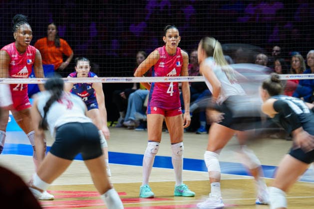 2026 Women s Volleyball Nations League - Quebec City - Day4 Lilou Ratahiry 4 of France in action during the 2026 Women s Volleyball Nations League match between France and Canada at Videotron Centre in Quebec City, Canada, on June 6, 2026. Quebec City Quebec Canada  Copyright: xYuanxTianx originalFilename:tian-2026wome260606_npYJp.jpg