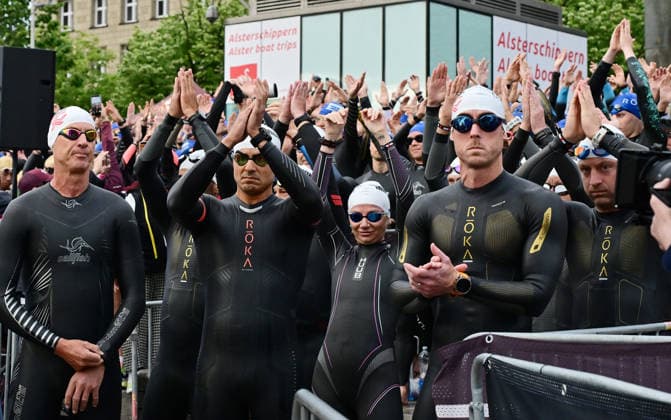 GER Ironman Hamburg 07 06 2026, GER Ironman Hamburg, Everyman in the picture the everyman before the start into the Binnenalster nordphotoxGmbH xWitke nph00002
