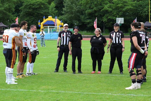 RECORD DATE NOT STATED Coin Toss, Düsseldorf Panther vs Regensburg Phoenix, American Football, GFL, German Football League, Season 2022, Week 5, 06.06.2026, Photo: Foot Bowl Klaus Sack Düsseldorf Stadion VfL Benrath Deutschland Copyright: xFootxBowl KlausxSackx