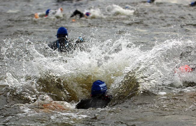 Ironman in Hamburg 2026 A participant in the Age Grouper class at the swim start in the Binnenalster