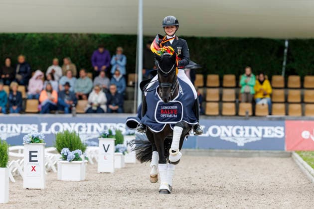 BALVE - LONGINES Balve Optimum 2026, BALVE - LONGINES Balve Optimum 2026 OATLEY Rose (GER), Alive and Kicking 3 Meisterehrung Sektdusche Meisterbad Dressurprüfung Kl. S*** - Kür Deutsche Meisterschaften Dressur U25 Grand Prix Kür Balve, Reitanlage Schloss Wocklum 07. June 2026 - *** BALVE LONGINES Balve Optimum 2026, BALVE LONGINES Balve Optimum 2026 OATLEY Rose GER , Alive and Kicking 3 Meisterehrung Sektdusche Meisterbad Dressage class S Freestyle German Championships Dressage U25 Grand Prix Freestyle Balve, Reitanlage Schloss Wocklum 07 June 2026