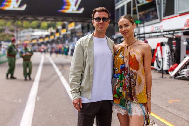 Mario Goetze with wife Ann Kathrin Goetze in the pit lane, Monaco Grand Prix, Motorsport, Formula 1, 2026 season, 07 06 2026 Monaco Grand Prix, Motorsport, Formula 1, 2026 season, 07 06 2026 Copyright: xEibner-Pressefoto AlexanderxNeisx EP_ANS