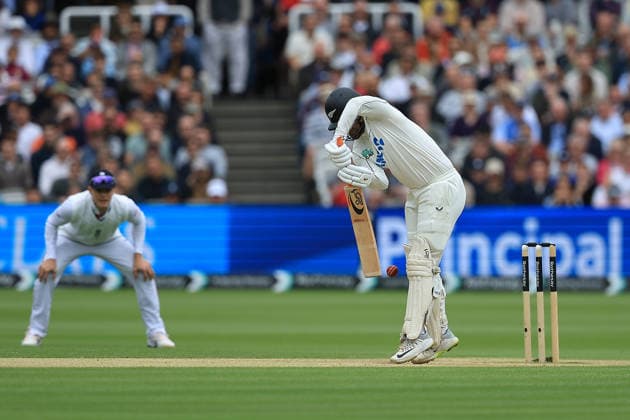 England v New Zealand, International Test Match 2026 WICKET =New Zealand Wicketkeeper Batter Tom Blundell (66) is given out Leg Before Wicket England Fast Bowler Josh Tongue (56) during the International Test Match 2026 match between England and New Zealand at Lord s Cricket Ground, St John s Wood, UK on 7 June 2026. St John s Wood Lord s Cricket Ground London UK Editorial use only , Copyright: xChrisxFoxwellx PSI-24334-0099