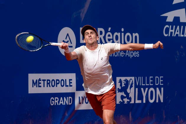 TENNIS : Open Sopra Steria - Lyon Villeurbanne 07 06 2026 Goeffrey BLANCANEAUX (FRA) affronte le suisse Luca STAEHELI lors des qualifications du tournoi de tennis ATP, Tennis Herren Challenger Tour, Open Sopra Steria Ã Lyon-Villeurbanne, le 07 06 2026. Photo Sandrine Thesillat PsNewZ  Copyright: xSandrinexTHESILLATx