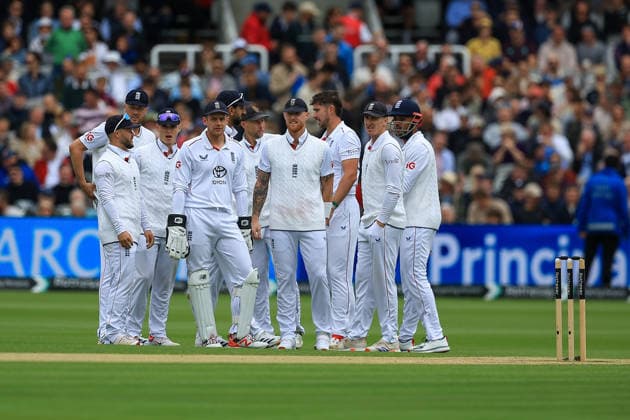 England v New Zealand, International Test Match 2026 WICKET CELEBRATION England Fast Bowler Josh Tongue (56) removes New Zealand Wicketkeeper Batter Tom Blundell (66) (Not in Picture) during the International Test Match 2026 match between England and New Zealand at Lord s Cricket Ground, St John s Wood, UK on 7 June 2026. St John s Wood Lord s Cricket Ground London UK Editorial use only , Copyright: xChrisxFoxwellx PSI-24334-0108