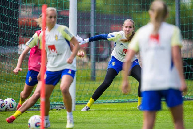260607 Goalkeeper Elvira Björklund of Sweden during a training session with the womenÂs under 23 national team on June 7, 2026 in Kalmar Photo Suvad Mrkonjic BILDBYRAN COP 170 SM0469 fotboll football soccer fotball u23 under 23 träning practice training sverige sweden dam bbeng sverige sweden  Copyright: SUVADxMRKONJIC BB260607SM028