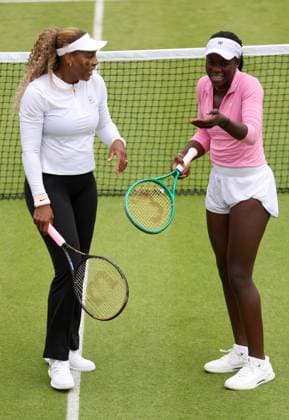 Serena Williams of USA laughs with Victoria Mboko during a practice session at Queen s Club HSBC Queen s Club Championships, Day Two, Tennis, Queen s Club, West Kensington, London, UK - 07 Jun 2026London Queen s Club United Kingdom  Copyright: xEllaxLing Shutterstockx 16915783u
