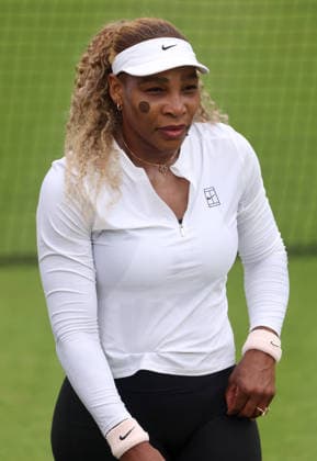 Serena Williams of USA in action during a practice session at Queen s Club HSBC Queen s Club Championships, Day Two, Tennis, Queen s Club, West Kensington, London, UK - 07 Jun 2026London Queen s Club United Kingdom  Copyright: xEllaxLing Shutterstockx 16915783l