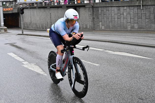 GER Ironman Hamburg 07 06 2026, GER Ironman Hamburg, elite women in the picture Solveig Lovseth NOR on the bike at the Kunsthalle nordphotoxGmbH xWitke nph00002