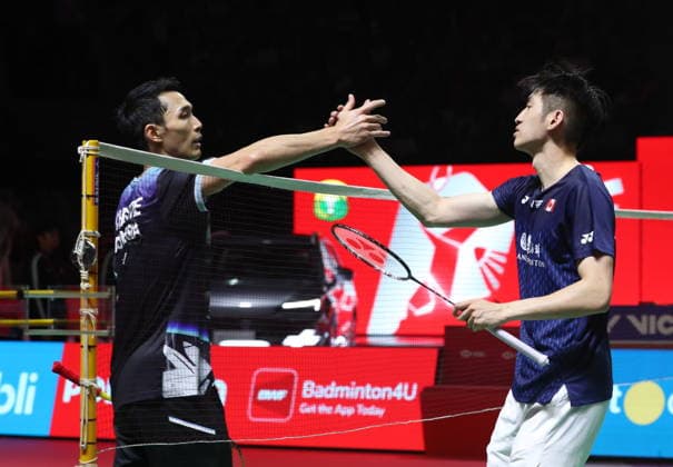 (260607) -- JAKARTA, June 7, 2026 -- Victor Lai (R) and Jonatan Christie greet each other after the men s singles final match between Jonatan Christie of Indonesia and Victor Lai of Canada at the Indonesia Open 2026 badminton tournament in Jakarta, Indonesia, June 7, 2026. ) (SP)INDONESIA-JAKARTA-BADMINTON-INDONESIA OPEN-MEN S SINGLES-FINAL CenxYunpeng 