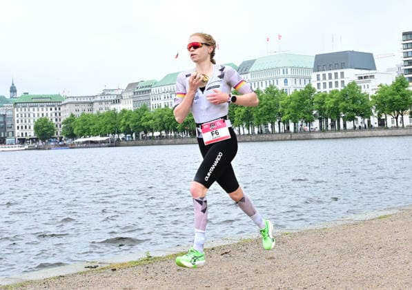 GER Ironman Hamburg 07 06 2026, GER Ironman Hamburg, Elite Women in the picture Katrine Christensen DNK at the Binnenalster nordphotoxGmbH xWitke nph00002