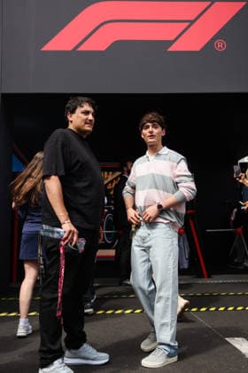 F1 Monaco Grand Prix 2026 Noah Schnapp is seen in the paddock ahead of the Formula 1 Monaco Grand Prix at the Circuit de Monaco in Monte Carlo on June 7th, 2026. Monte Carlo Monaco  Copyright: xBeataxZawrzelx originalFilename:zawrzel-f1monaco260607_npKfG.jpg