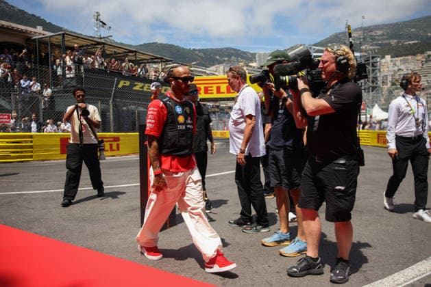 F1 Monaco Grand Prix 2026 Lewis Hamilton of Ferrari is seen during the drivers parade ahead of the Formula 1 Monaco Grand Prix at the Circuit de Monaco in Monte Carlo on June 7th, 2026. Monte Carlo Monaco  Copyright: xBeataxZawrzelx originalFilename:zawrzel-f1monaco260607_np1vy.jpg