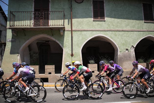 Italy™s Elisa Longo Borghini of UAE Team ADQ™s The pack rides during Stage 9 of the Giro d™Italia Women, from Saluzzo to Saluzzo, Italy, Sunday, June 7, 2026.  Copyright: xMarcoxAlpozzix