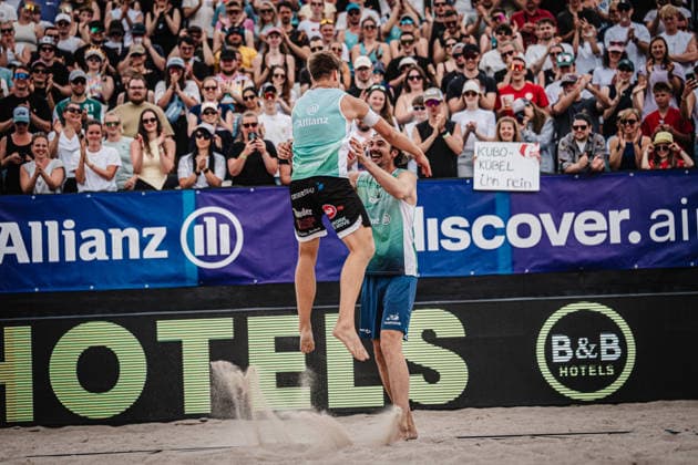Beach volleyball men Allianz German Beach Tour 2026 Tourstop Berlin 07 06 2026 f l Luis Kubo and Jannik Kühlborn celebrate after the victory Berlin Funkhaus Beach Berlin Germany