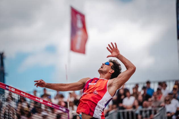Beach volleyball men Allianz German Beach Tour 2026 Tourstop Berlin 07 06 2026 Lui Wüst on the attack Berlin Funkhaus Beach Berlin Germany