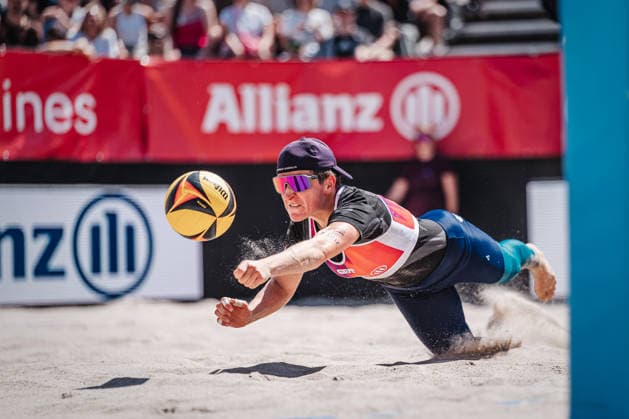 Beach volleyball women Allianz German Beach Tour 2026 Tourstop Berlin 07 06 2026 Melanie Gernert jumps to the ball Berlin Funkhaus Beach Berlin Germany
