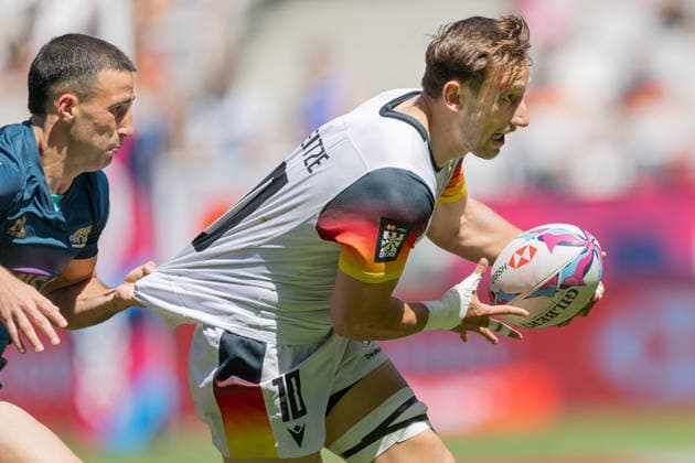 Germany Argentina, SVNS Rugby World Championship Mateo Fossati Argentina, 21 holds Anton Gleitze Germany, 10 by the jersey Match for 9th place between Germany and Argentina Third tournament of the SVNS World Championship, Sevens Rugby World Cup from June 5 to 7, 2026 in Bordeaux France June 7, 2026 , Bordeaux Region Nouvelle Aquitaine France Stade Atlantique