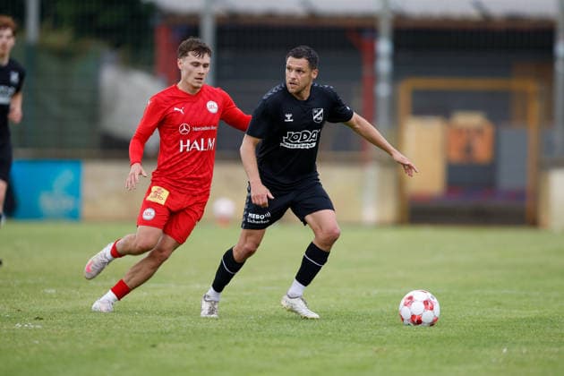 Soccer I Men I Promotion round I Regionalliga Nord I 1 FC Germania Egestorf Langreder SV Todesfelde I 07 06 2026 Bennet Ruf 27, 1 FC Germania Egestorf Langreder and Mirko Boland 31, SV Todesfelde in a duel Bremen pitch BRZ Arena Bremen Germany Copyright: xLobeca CedricxSiefkerx