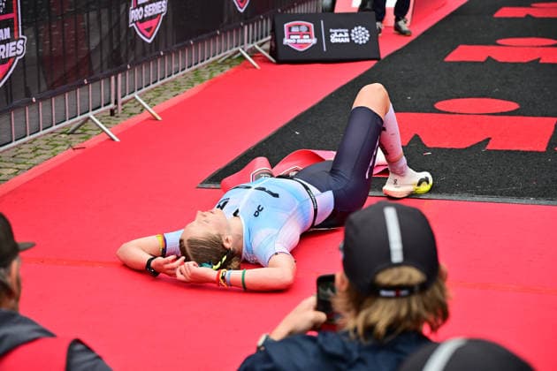 GER Ironman Hamburg 07 06 2026, GER Ironman Hamburg, Elite Women in picture 1 place Solveig Lovseth NOR after the finish line nordphotoxGmbH xWitke nph00002