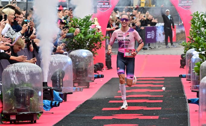 GER Ironman Hamburg 07 06 2026, GER Ironman Hamburg, Elite Women in picture 2nd place Laura Philipp GER at the finish line nordphotoxGmbH xWitke nph00002