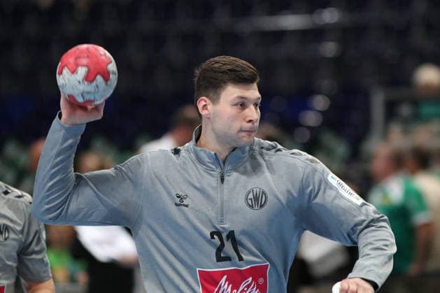 Handball DAIKIN HBL, SC DHfK Leipzig GWD Minden 07 06 2026 Mika Sajenev 21, GWD Minden warming up Handball, DAIKIN HBL, 1 Bundesliga, Season 2025 2026, Matchday 34 SC DHfK Leipzig vs GWD Minden on 07 06 2026 at Quarterback Immobilien Arena Leipzig Copyright: xBEAUTIFULxSPORTS JanxKaeferx