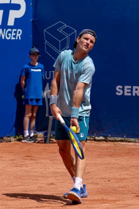 TENNIS : Open Sopra Steria - Lyon Villeurbanne 07 06 2026 L espagnol Max Alcala Gurri l emporte face au francais Kenny De Schepper lors du tournoi de tennis ATP, Tennis Herren Challenger Tour, Open Sopra Steria Ã Lyon-Villeurbanne, le 07 06 2026. Photo Sandrine Thesillat PsNewZ  Copyright: xSandrinexTHESILLATx