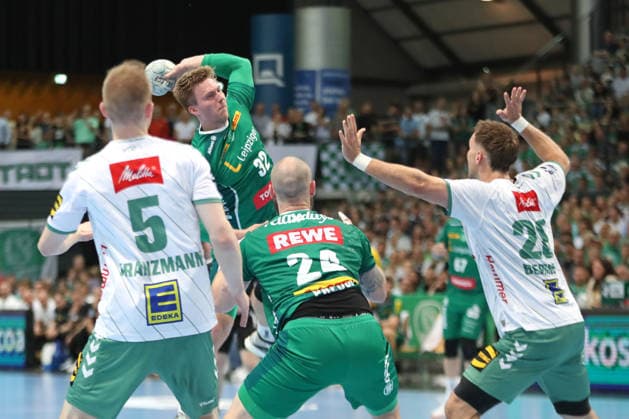 Handball DAIKIN HBL, SC DHfK Leipzig GWD Minden 07 06 2026 Franz Semper 32, SC DHfK Leipzig throws handball, DAIKIN HBL, 1 Bundesliga, Season 2025 2026, 34 Matchday SC DHfK Leipzig vs GWD Minden on 07 06 2026 in the Quarterback Immobilien Arena Leipzig Copyright: xBEAUTIFULxSPORTS JanxKaeferx