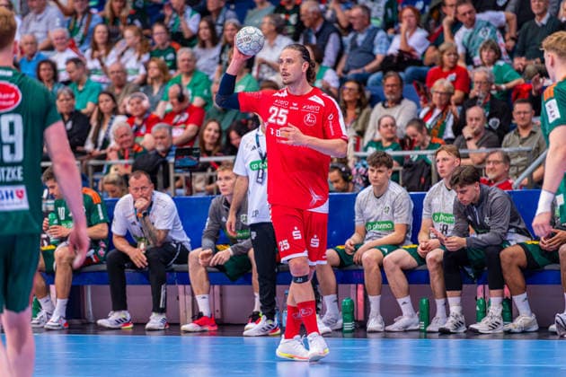 Olle Forsell Schefvert MT Melsungen, No. 25 v l , TSV Hannover Burgdorf green against MT Melsungen red on matchday 34 of the 2025 2026 season in the DAIKIN Handball Bundesliga 07 06 2026, ZAG Arena Hannover, GER , Copyright: xJanxGuentherx xTSVxHannover-Burgdorfx