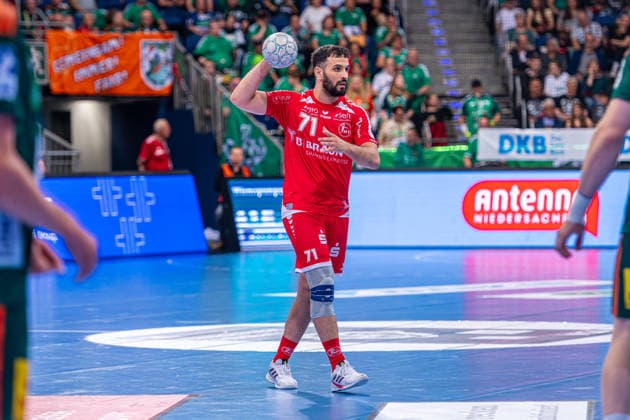 Mohamed Amine Darmoul MT Melsungen, No. 71 v l , TSV Hannover Burgdorf green against MT Melsungen red on matchday 34 of the 2025 2026 season in the DAIKIN Handball Bundesliga 07 06 2026, ZAG Arena Hannover, GER , Copyright: xJanxGuentherx xTSVxHannover-Burgdorfx
