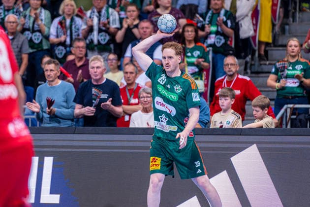 Lukas Stutzke TSV Hannover Burgdorf, No. 39 v l , TSV Hannover Burgdorf green against MT Melsungen red on matchday 34 of the 2025 2026 season in the DAIKIN Handball Bundesliga 07 06 2026, ZAG Arena Hannover, GER , Copyright: xJanxGuentherx xTSVxHannover-Burgdorfx