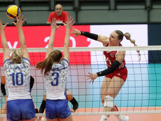 VOLLEYBALL - CEV ELW, AUT vs ISL SCHWECHAT,AUSTRIA,07.JUN.26 - VOLLEYBALL - CEV European League women, OEVV international match, Länderspiel, Nationalmannschaft Austria vs Iceland. Image shows Sara Osk Stefansdottir, Matthildur Einarsdottir (ISL) and Kora Marina Schaberl (AUT).  GEPAxpictures xWalterxLuger