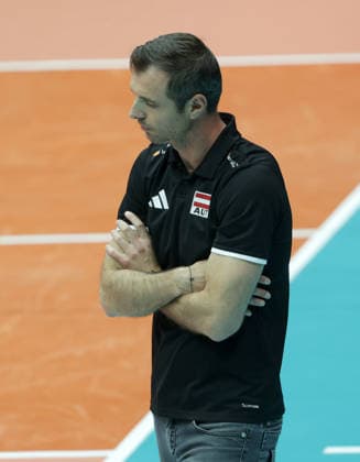 VOLLEYBALL - CEV ELW, AUT vs ISL SCHWECHAT,AUSTRIA,07.JUN.26 - VOLLEYBALL - CEV European League women, OEVV international match, Länderspiel, Nationalmannschaft Austria vs Iceland. Image shows head coach Roland Schwab (AUT).  GEPAxpictures xWalterxLuger