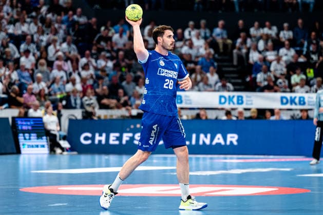 07 06 2026, xdobgx, Handball Daikin HBL, THW Kiel TBV Lemgo Lippe v l Hendrik Wagner TBV Lemgo Lippe, 28 am Ball, plays the ball