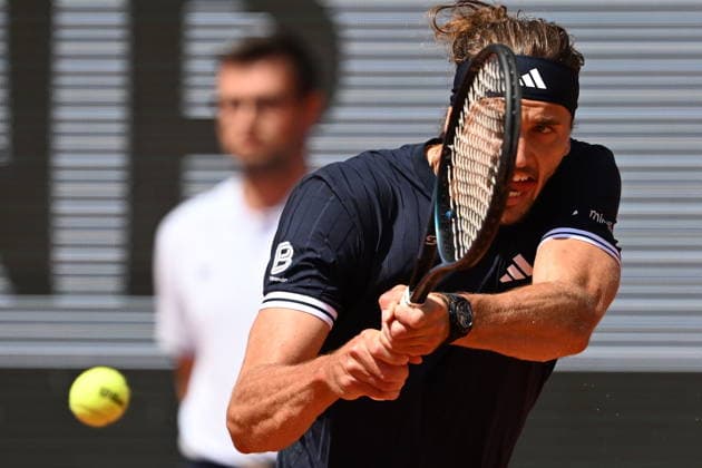 2026 French Open (Roland-Garros) - Men s singles final PARIS, FRANCE - JUNE 07: Germany s Alexander Zverev and Italy s Flavio Cobolli compete during their men s final singles match on day 15 of the French Open tennis tournament on Court Philippe-Chatrier at the Roland-Garros Complex in Paris on June 7, 2026. Burak Akbulut Anadolu Paris France. Editorial use only. Please get in touch for any other usage.  Copyright: x2026xAnadoluxBurakxAkbulutx