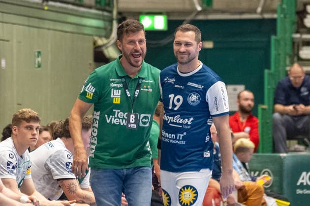 Ben Matschke FRISCH AUF Goeppingen, Coach and Tomas Babak Bergischer HC 06, 19 in conversation Bergischer HC vs Frisch Auf Goeppingen, Handball, DAIKIN HBL, 34 Matchday, Season 2025 2026, 07 06 2026 Bergischer HC vs Frisch Auf Goeppingen, Handball, DAIKIN HBL, 34 Matchday, Season 2025 2026, 07 06 2026 Wuppertal Copyright: xEibner-Pressefoto ThomasxHaeslerx EP_THR