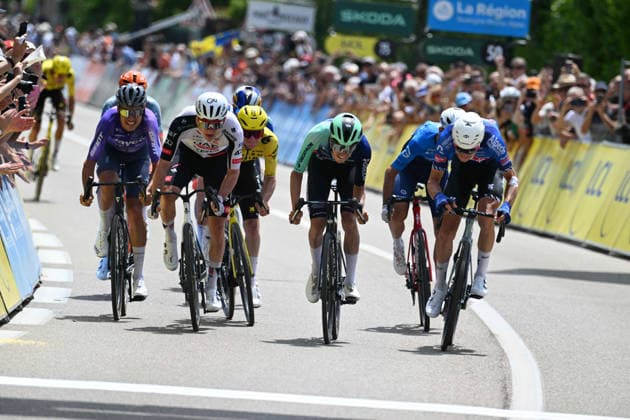 07-06-2026 Tour Auvergne - Rhone Alpes; Tappa 01 Vizille - Saint Ismier; 2026, Uae Emirates - Xrg; 2026, Decathlon - Cma Cgm; 2026, Alpecin - Premier Tech; Vermaercke, Kevin; Bisiaux, Leo; Debruyne, Ramses; Saint Ismier; 