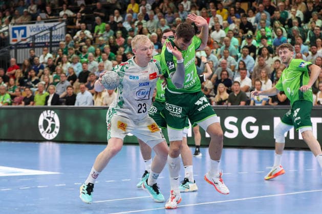 07 06 2026, xgox, Handball Daikin HBL HSG Wetzlar SC Magdeburg emspor, v l Magnus Saugstrup Magdeburg, 23 , Jona Schoch Wetzlar, 22 duel, duel, fight, tackle Wetzlar
