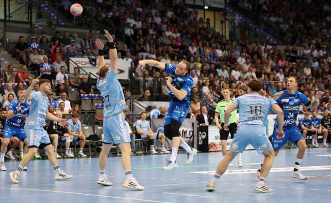 Stuttgart , Handball TVB Stuttgart VS HC Erlangen, Lenny Rubin TVB, Center
