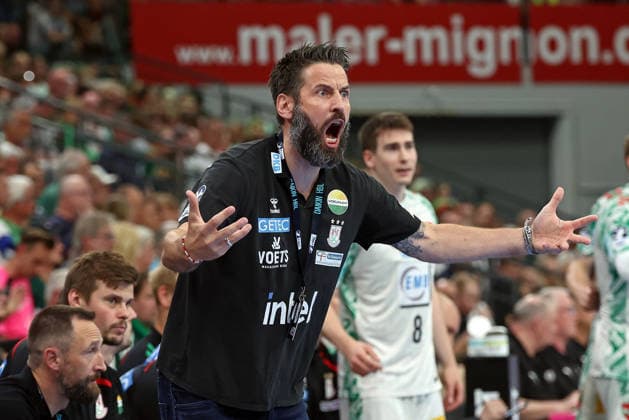07 06 2026, xovx, Handball Daikin Handball Bundesliga, HSG Wetzlar SC Magedeburg Coach Bennet Wiegert SC Magdeburg Wetzlar Buderus Arena Hessen Germany EN
